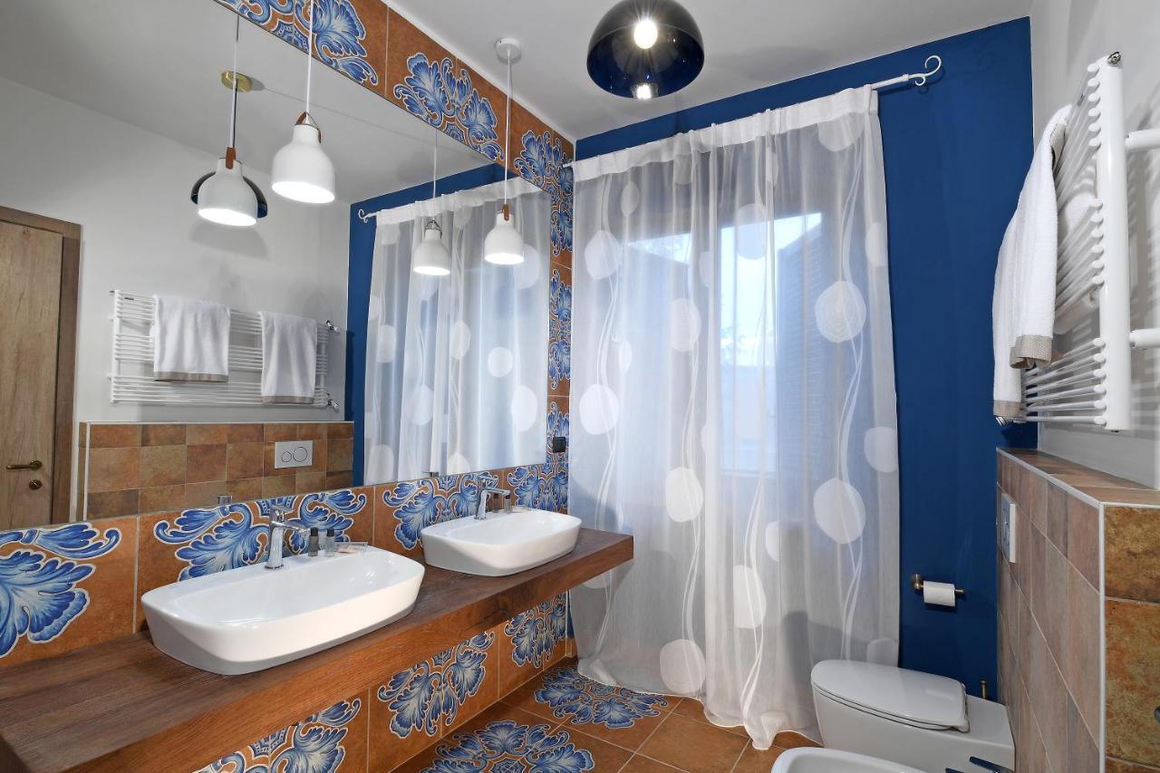 Panoramic Villa Garassino - Country Rooms And Fine Restaurant تريسو المظهر الخارجي الصورة