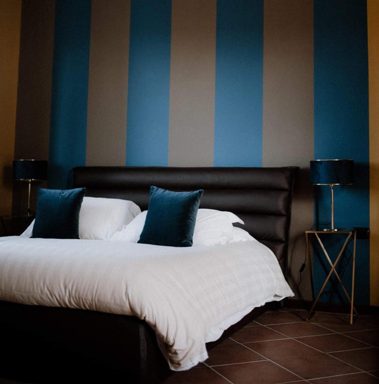 Panoramic Villa Garassino - Country Rooms And Fine Restaurant تريسو المظهر الخارجي الصورة