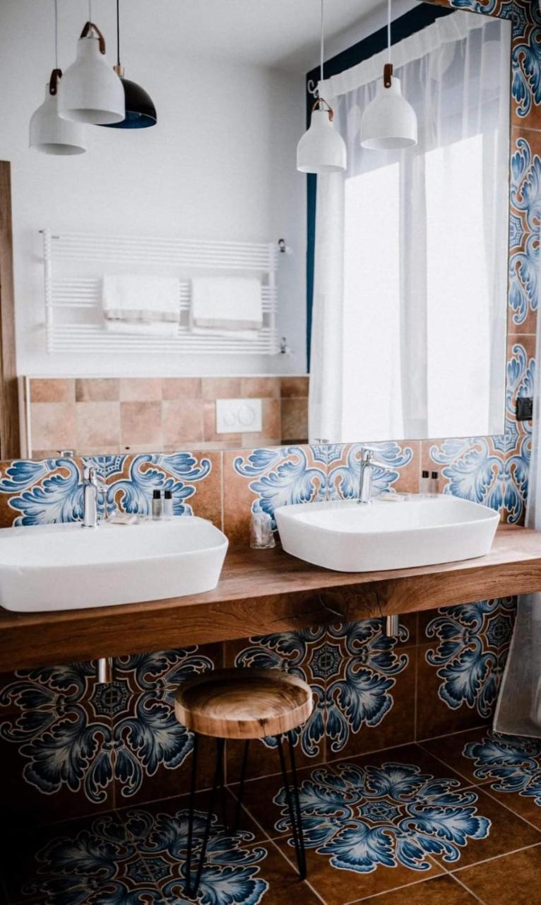 Panoramic Villa Garassino - Country Rooms And Fine Restaurant تريسو المظهر الخارجي الصورة